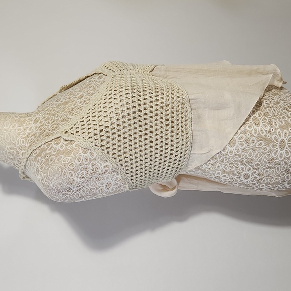 Halter Top Women's Size XL Cream Crochet Lace Open Weave Tie Back Lightweight - Picture 5 of 13